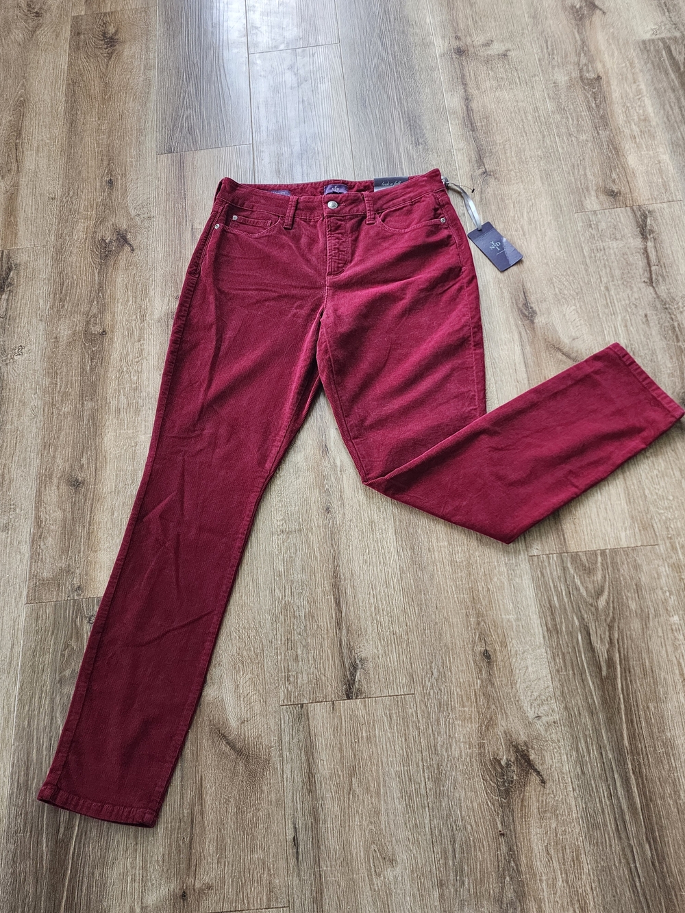 NYDJ Alina Corduroy Legging Pants Size 10 Burgundy Wine NWT $120
